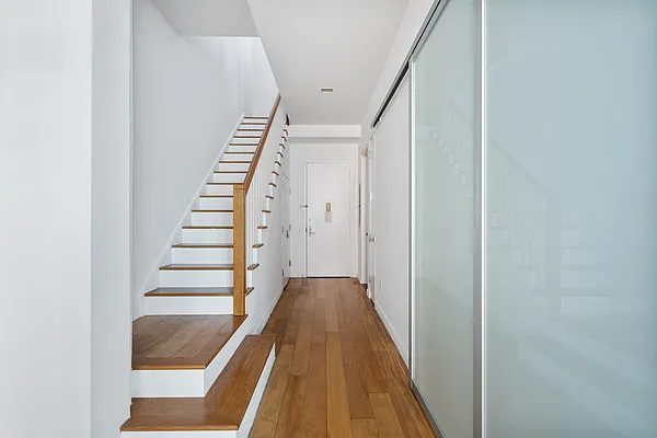 Sold by B Square Realty | media 19