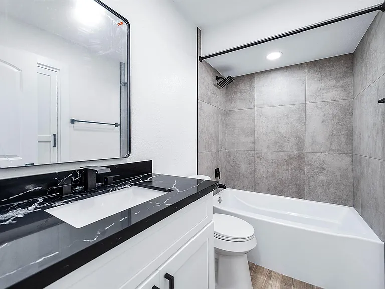 5532 Beverly Hill St #1 — Photo 7