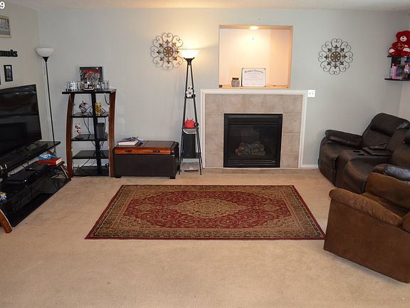 4th image of 4416 NE 135th Ct