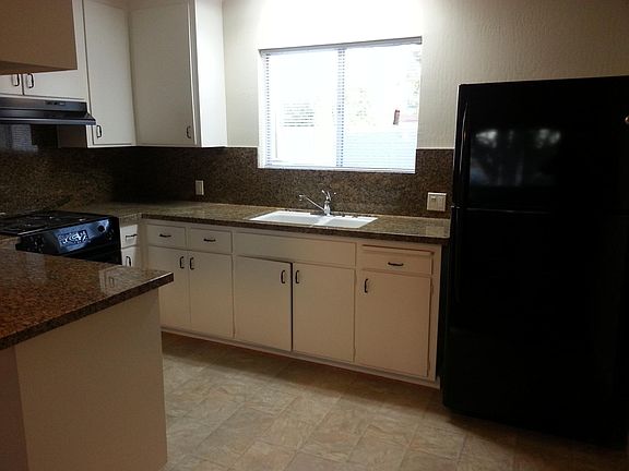 3rd image of 436 Vasquez Ct APT 1