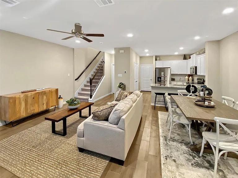 11922 Amber Oak Way — Photo 6