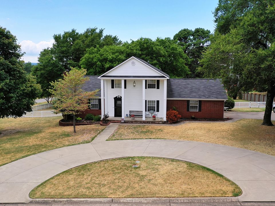 1st image of 3016 Highland Dr