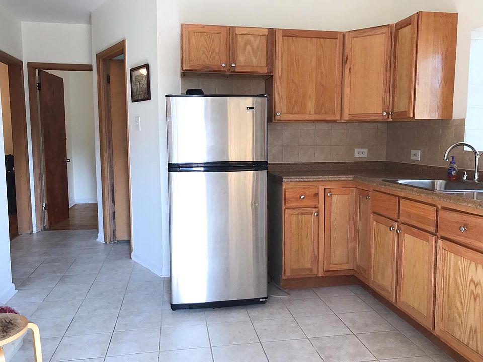 1st image of 2117 W Berteau Ave