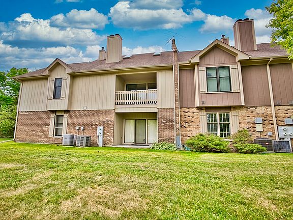 2nd image of 107 Country Ln