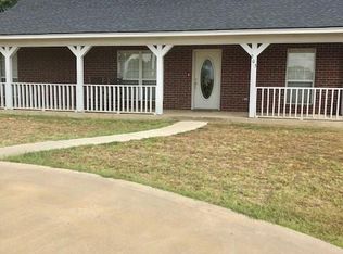 203 Olde Towne Rd, Paradise, TX 76073