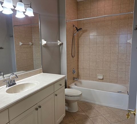 2nd image of 1005 Oak Pond Dr #1005B