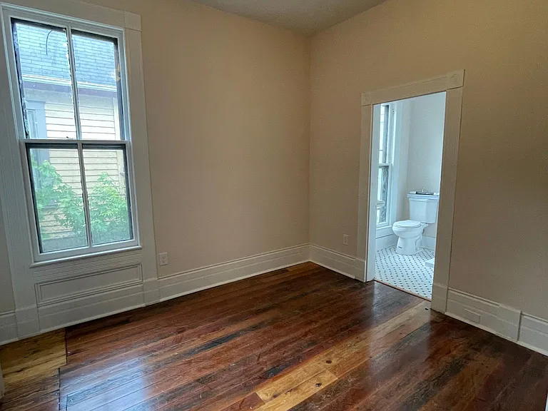 1404 Hannah Ave — Photo 5
