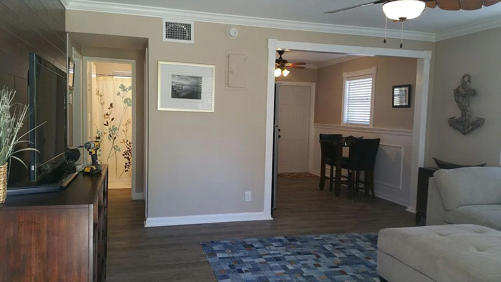 3220 ne 15th st. — Photo 4