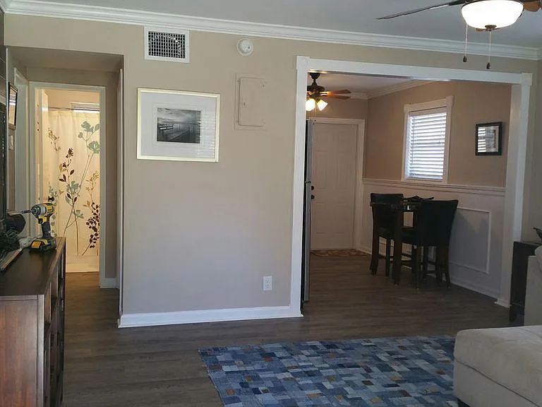 3220 NE 15th St #1 — Photo 4
