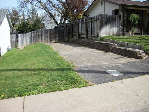 5th image of 6134 Patterson Ln