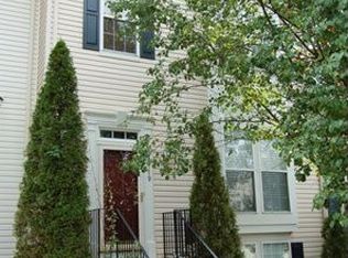 43179 Center St, Chantilly, VA 20152