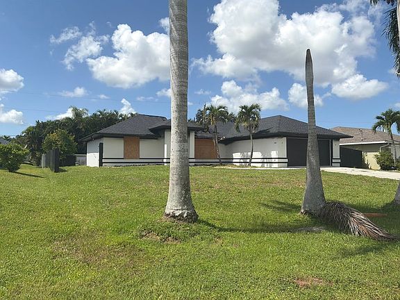 3rd image of 930 SW 33rd Ter