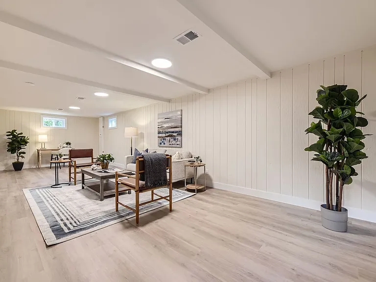 1505 Findlay Way — Photo 17