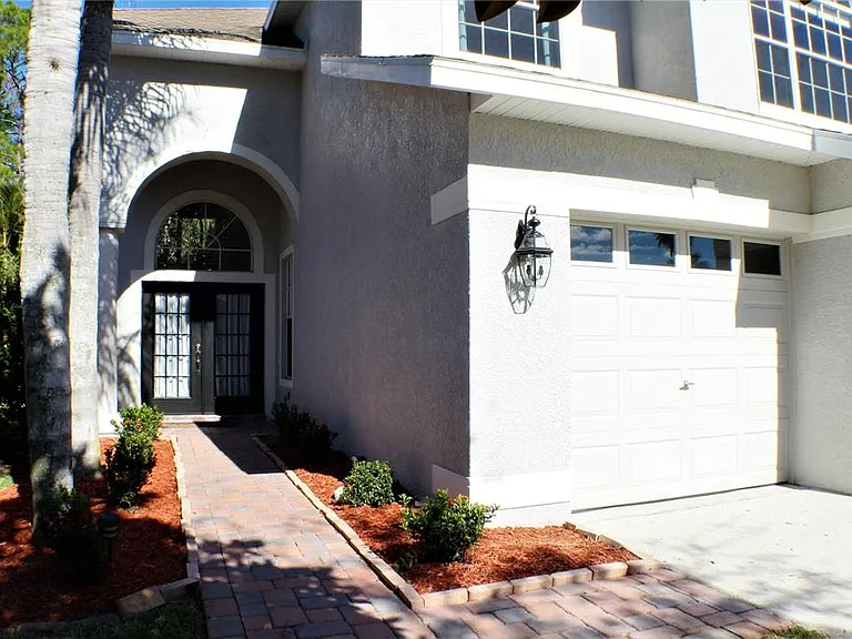 11609 Greensleeve Ave — Photo 2