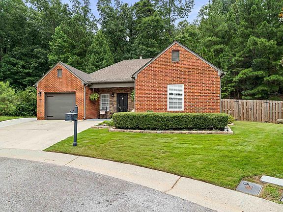 2nd image of 224 Chesser Way