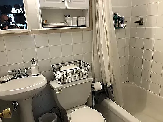 Rented by Friedman Roth Realty | media 12