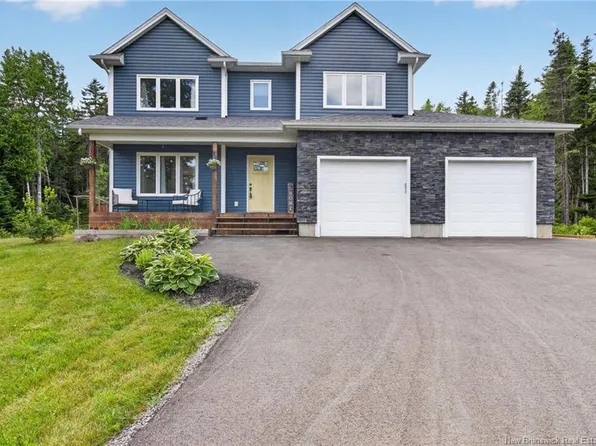 11 Amber Ridge Ct, Moncton, NB E1G 5R3