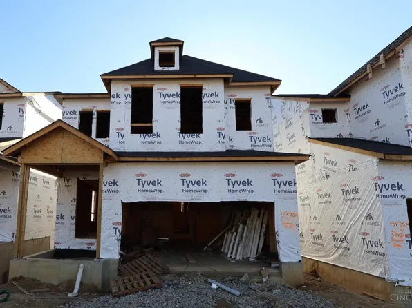 5743 Chesapeake Trl #36, Green Township, OH 45248