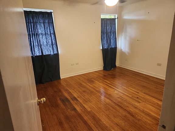 4th image of 520 Wilson Ave