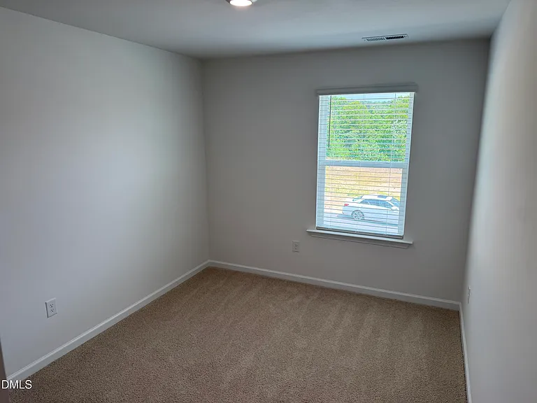 275 Rusling Leaf Dr — Photo 9