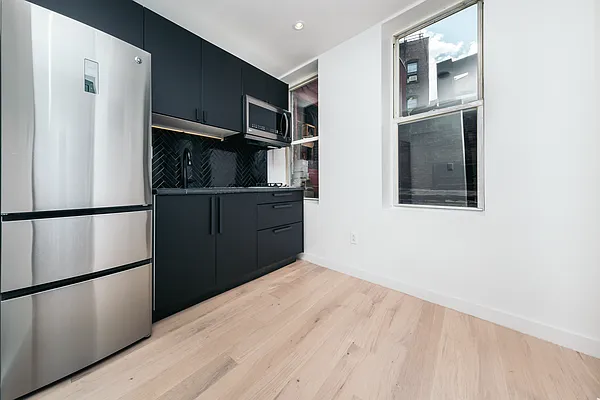 Rented by HCRE | media 3