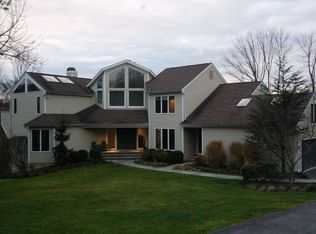 369 Long Hill Rd E, Briarcliff Manor, NY 10510