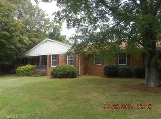 204 Hampton Dr, High Pt, NC 27265