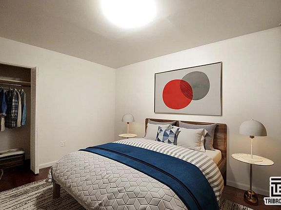 4th image of 362 Columbia St #2A