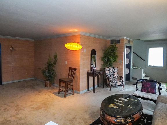 3rd image of 18 Blackstone Ave