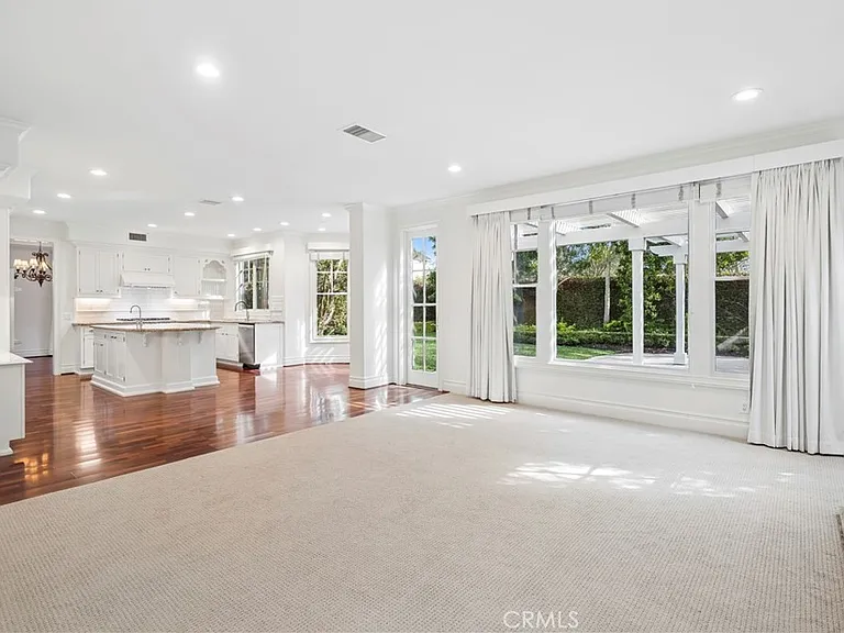 15 Jupiter Hills Dr — Photo 13