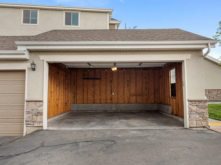 157 W Springview Dr #1 — Photo 13