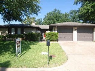 15511 Branchcrest Cir, Dallas, TX 75248