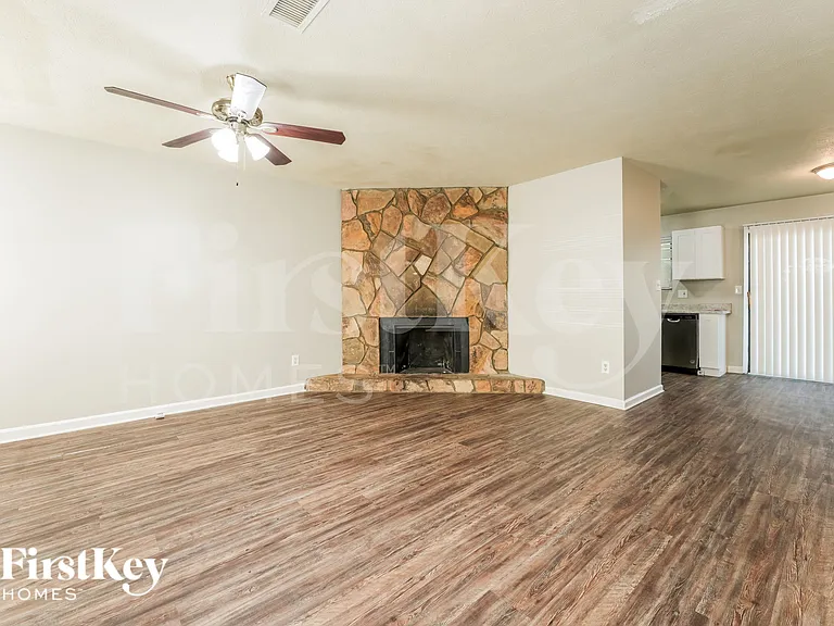 5534 Petite Ct — Photo 2