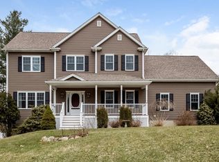 100 Oakhill Ave, Wrentham, MA 02093