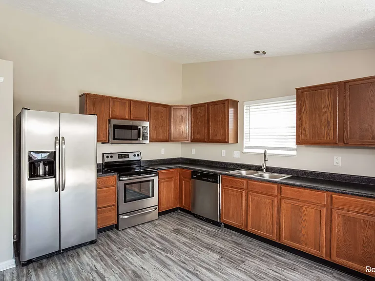 13294 Middlewood Ln — Photo 4