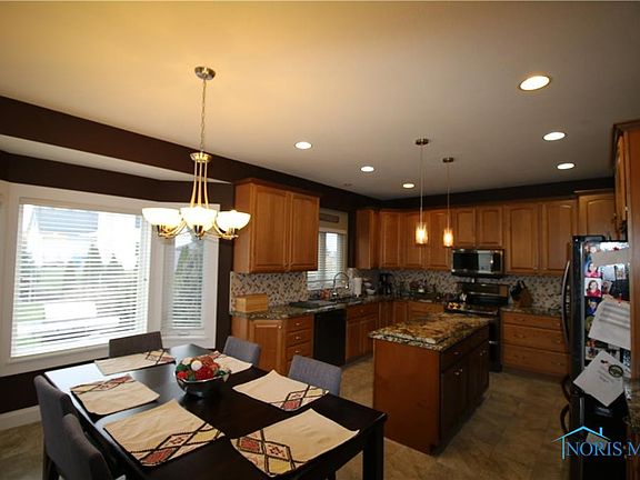 5th image of 10151 Saddle Bridge Dr