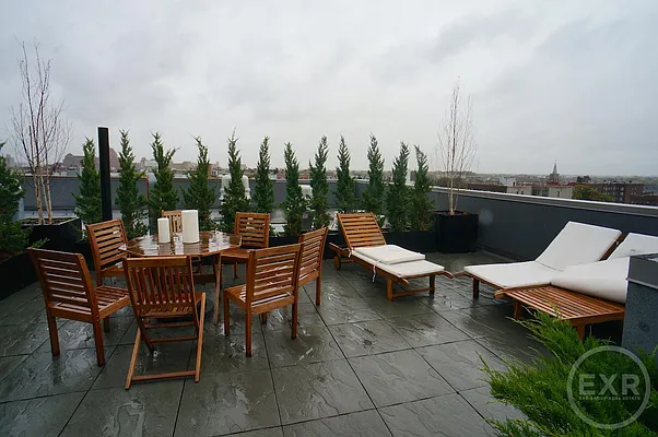 Rented by EXR | media 32