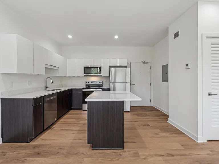 750 Cascade Pl SW #3 — Photo 3