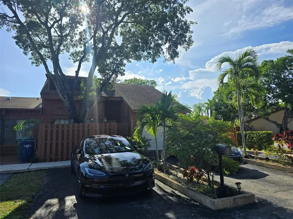 7468 NW 33rd Street #7468, Lauderhill, FL 33319
