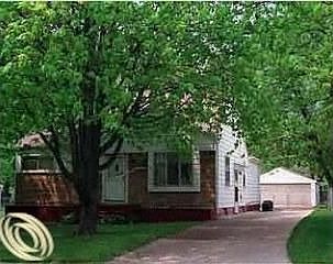 1st image of 490 Lakeside Dr