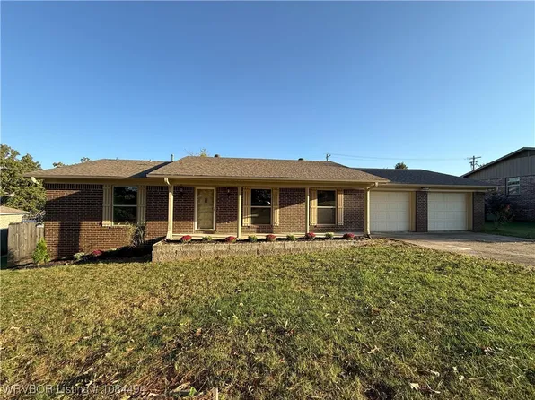 603 Spruce St, Van Buren, AR 72956