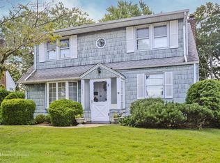 1151 Rottkamp St, Valley Stream, NY 11580