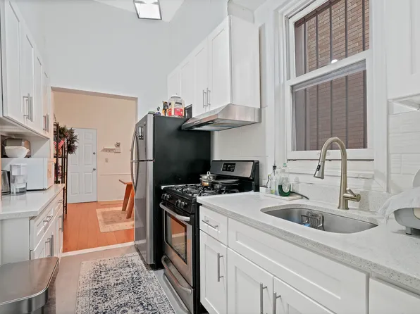 6 Lombardy Street image 22 of 48