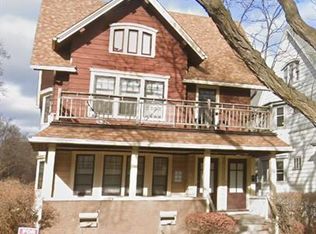 2000-02 East Newberry Blvd/2810 N Murray Ave - 2002, Milwaukee, WI 53211