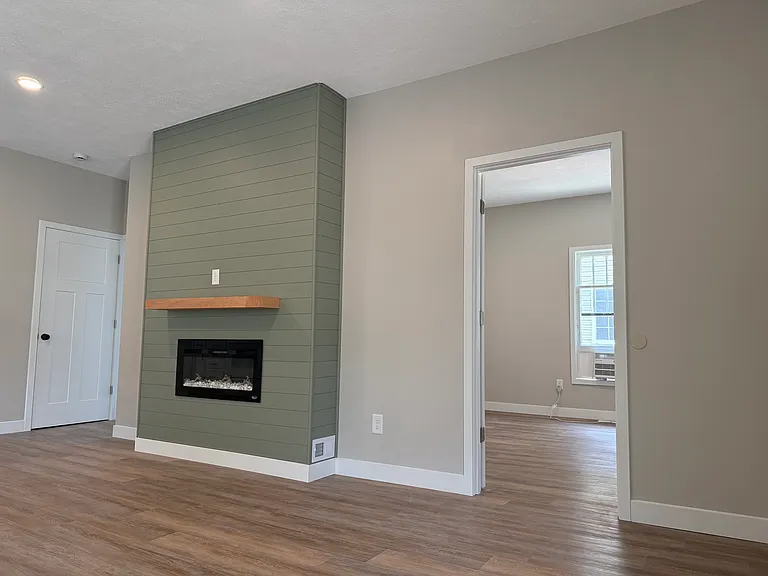 2251 Dudley St — Photo 5