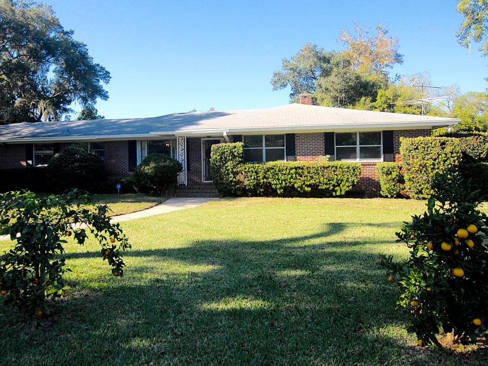 1st image of 2925 Bridlewood Ln