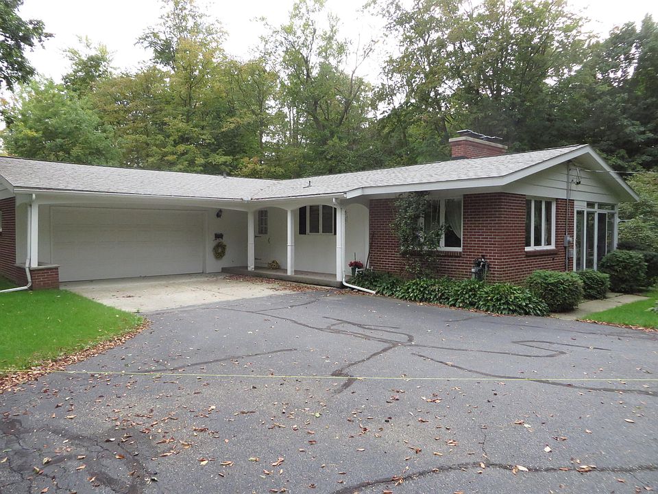 1st image of 3125 Beechcrest Dr