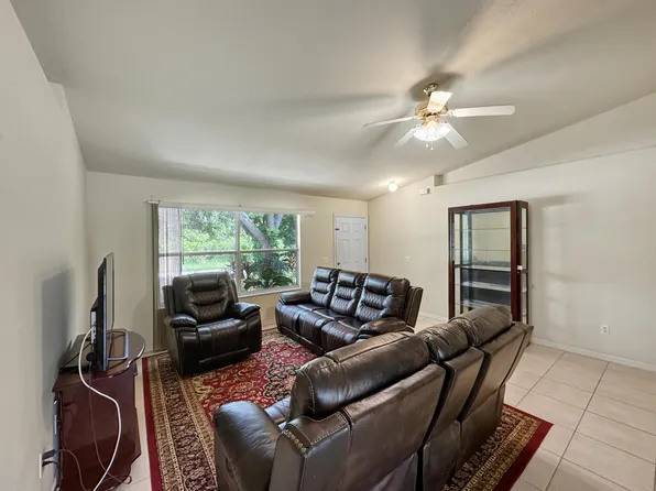 865 17th Lane SW, Vero Beach, FL 32962