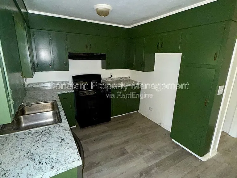4158 Log Cabin Dr — Photo 7