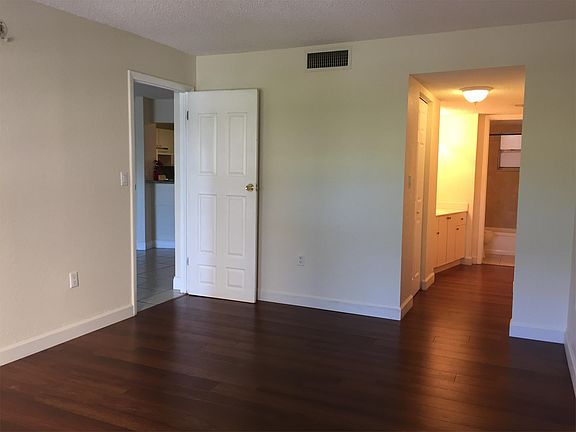 2nd image of 4255 N University Dr APT 309